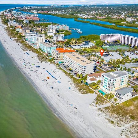 Gulf Coast Gem Private Condo - 2Bed, 1Bath, Sleeps 6, Across The Street From Beach & Gulf, Game Room, Pool Clearwater Beach Exterior foto