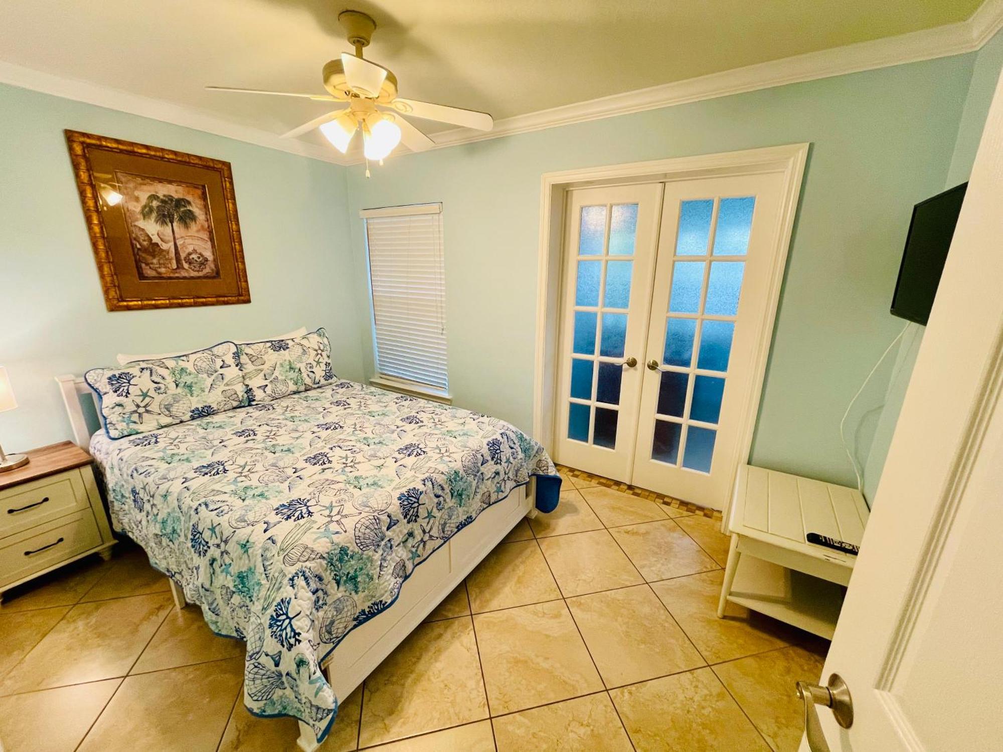 Gulf Coast Gem Private Condo - 2Bed, 1Bath, Sleeps 6, Across The Street From Beach & Gulf, Game Room, Pool Clearwater Beach Exterior foto